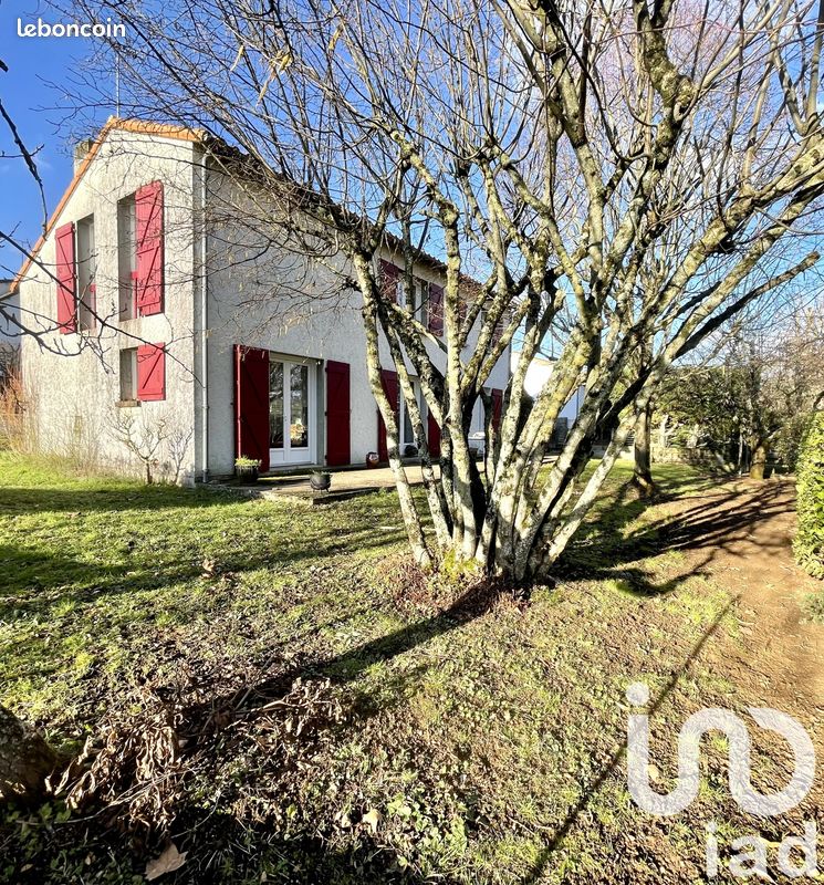 Maison 8 pièces 127 m² - Saint-Georges-lès-Baillargeaux 86130 (image principale 11)