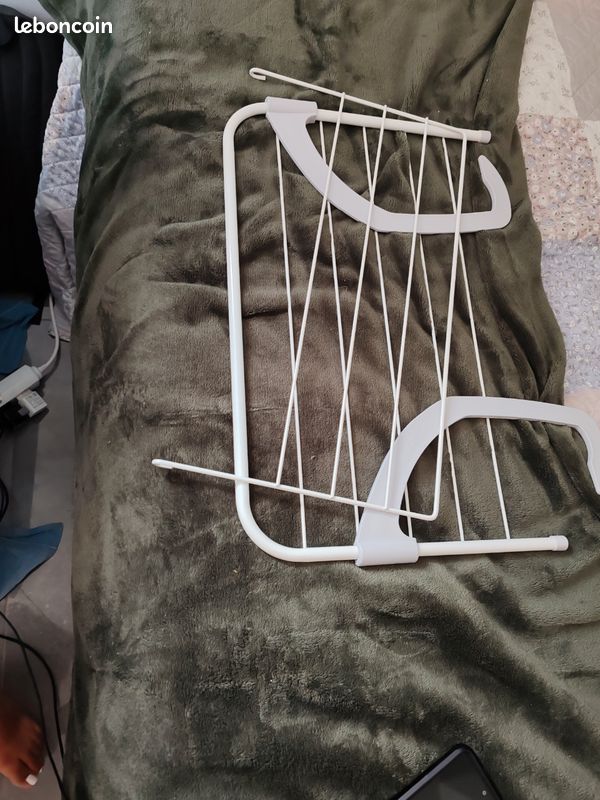 Mini étendoir à linge à suspendre (image 1)