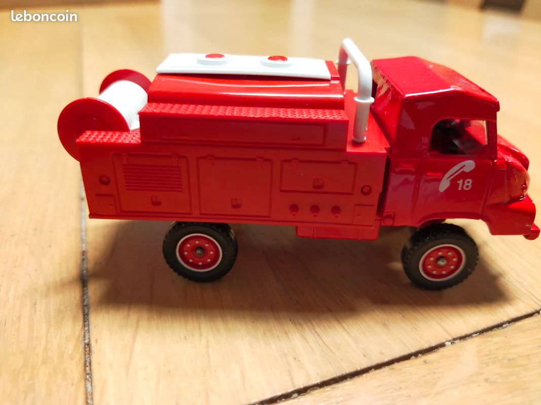 SOLIDO LOT DE 10 Véhicules Camions de Pompiers + 1 remorque Compresseur