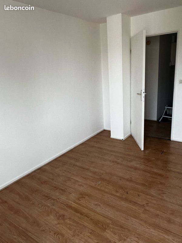 Appartement 4 pièces 80 m² · à Noyon · 80 m² · 890 €