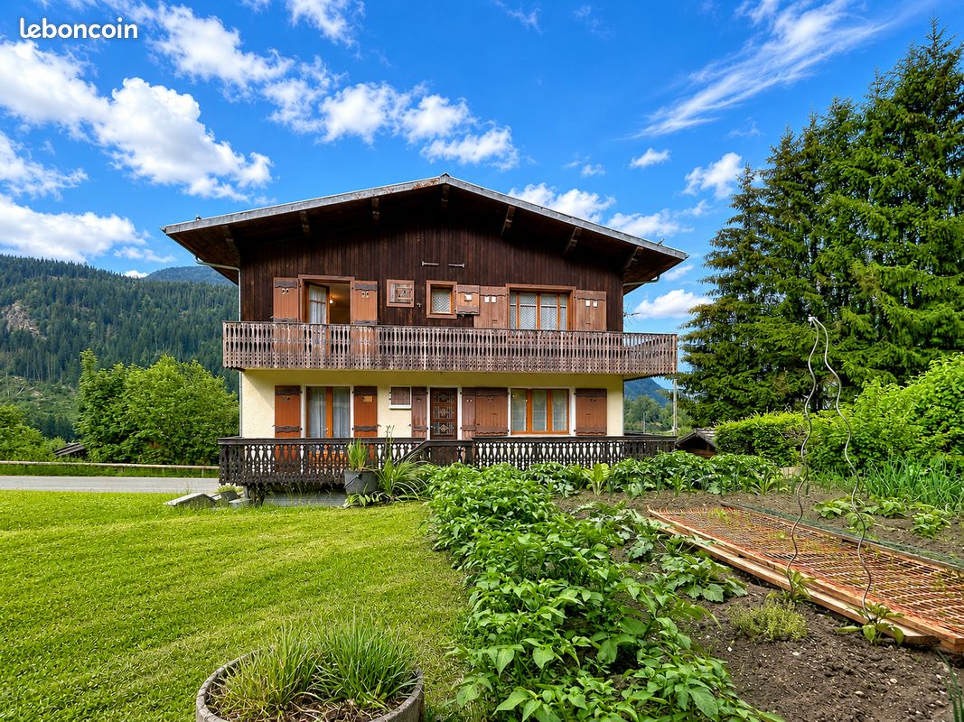 Maison 7 pièces 241 m² · à Les Houches · 241 m² · 810 000 €