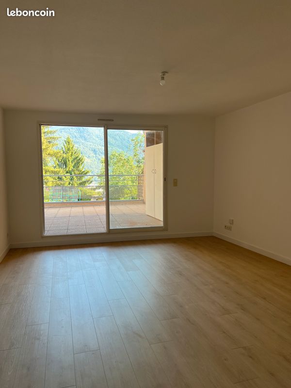 Appartement 3 pièces 72 m² · à Ugine · 72 m² · 840 €