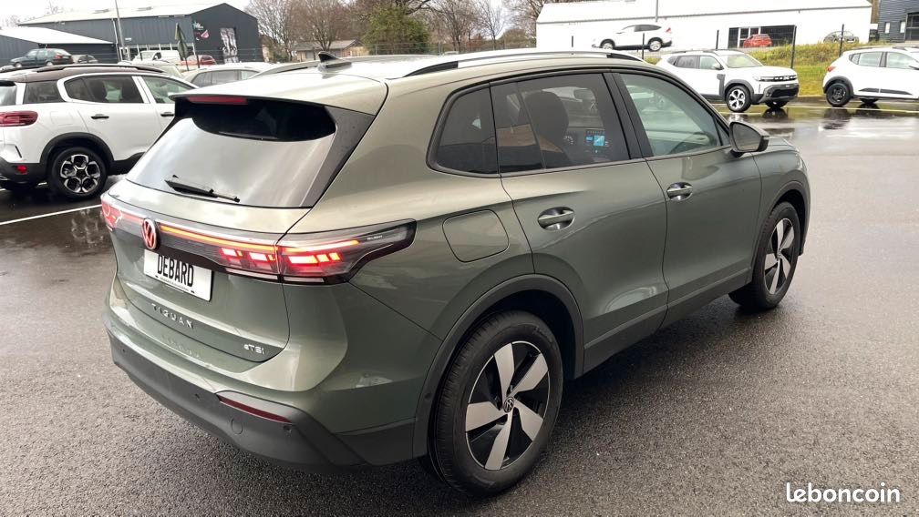 Volkswagen TIGUAN 1.5 ETSI 150CH LIFE PLUS DSG7 (image 8)