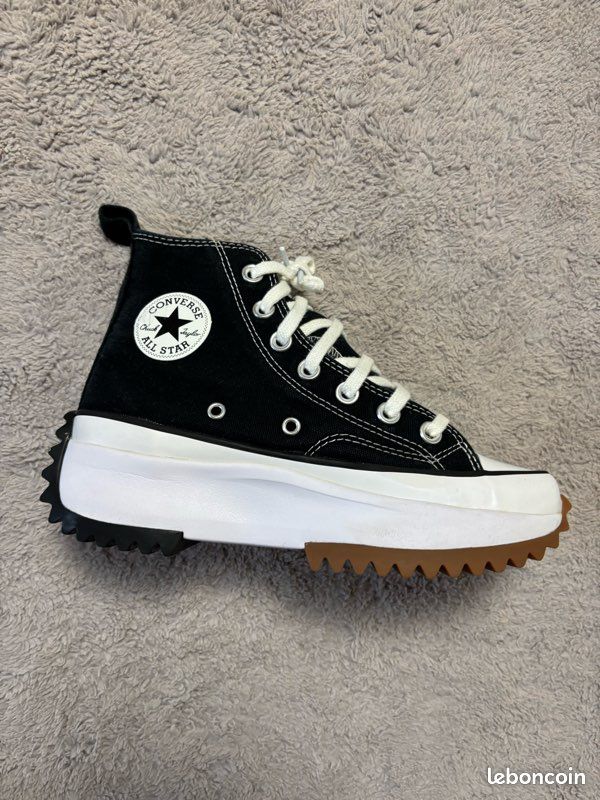 Converses noires haute Hike taille 36,5 Chaussures