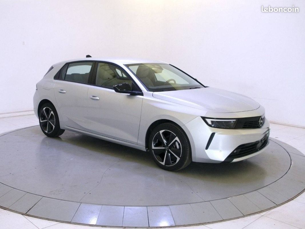 OPEL Astra 1.2 Turbo 110 ch BVM6 (image 3)