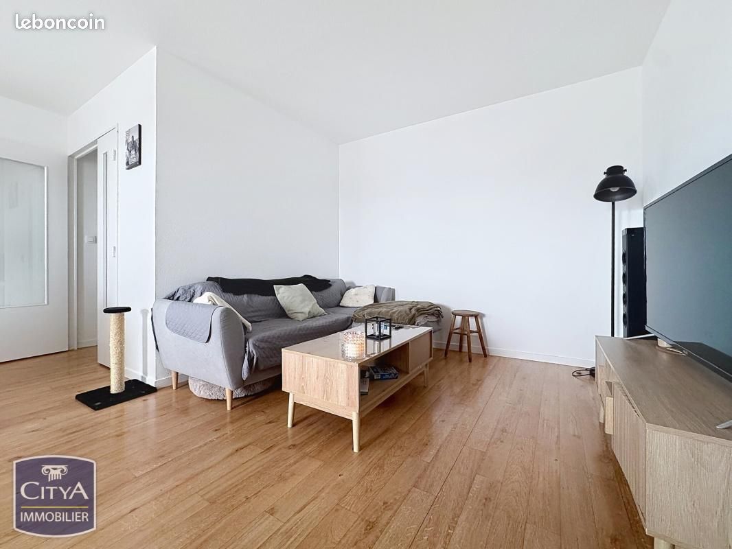 Appartement 3 pièces 69 m² · à Lucé · 69 m² · 110 000 €