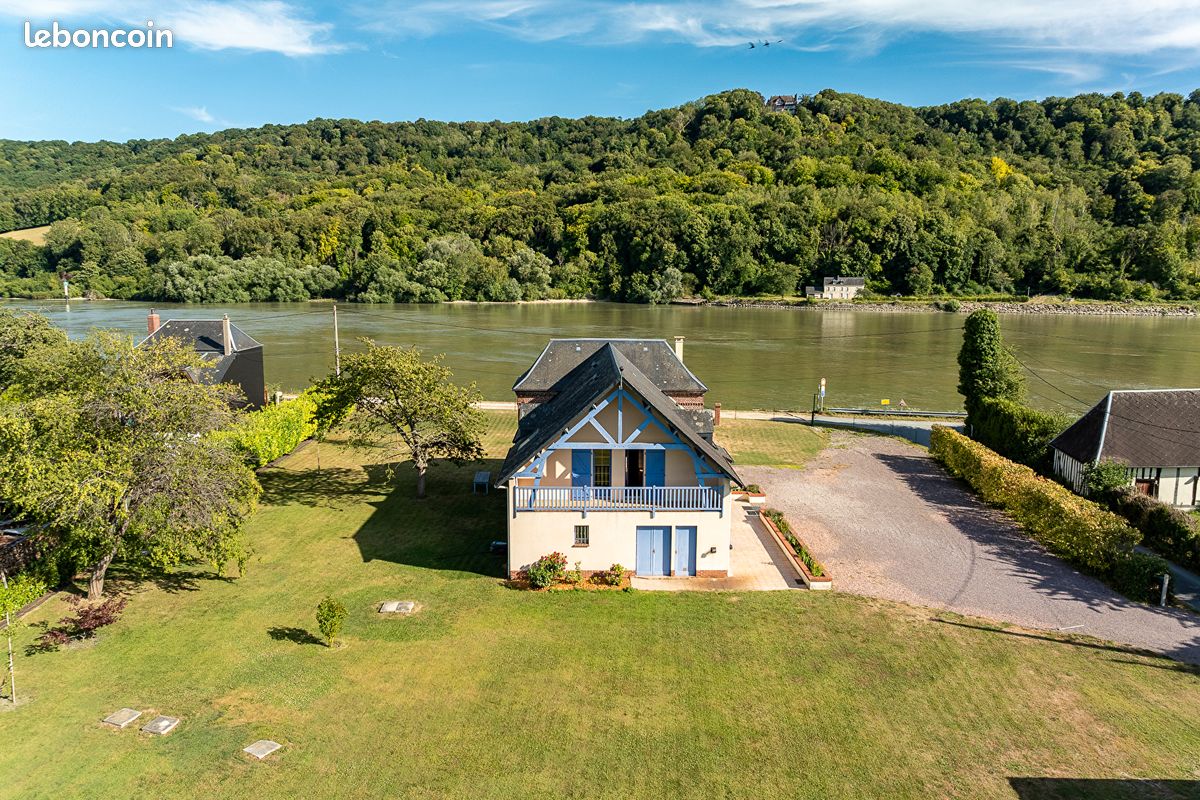Maison 11 pièces 275 m² · à Le Mesnil-sous-Jumièges · 275 m² · 637 000 €