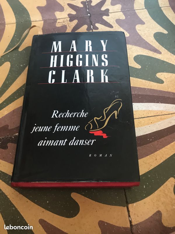 Mary higgins clark (image 1)