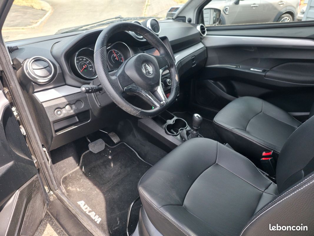 AIXAM CROSSOVER PREMIUM / CaMERA DE RECUL (image 15)