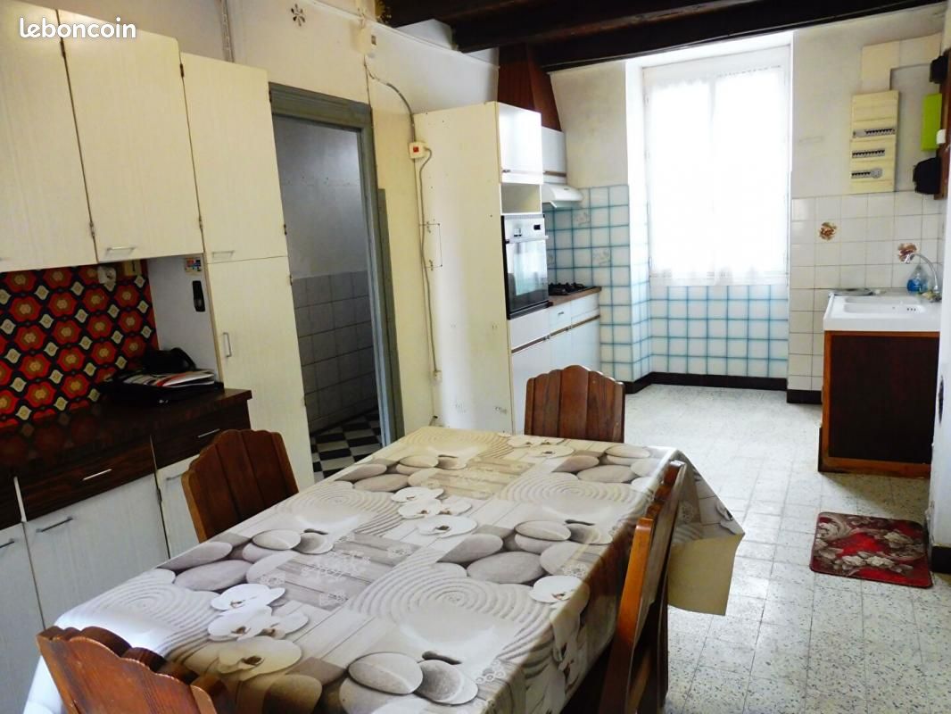 Maison 3 pièces 85 m² - Beurlay 17250 (image principale 3)