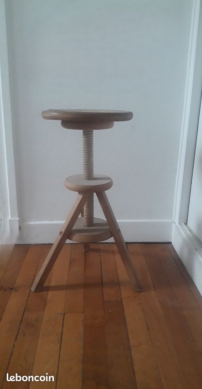Très beau tabouret en bois massif réglable (image 1)