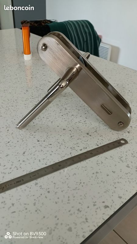 Poignée de porte a clé style inox (image 1)
