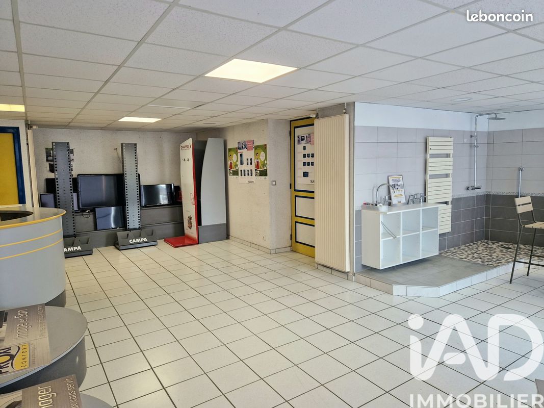 Maison 5 pièces 166 m² · à La Chèze · 166 m² · 81 999 €