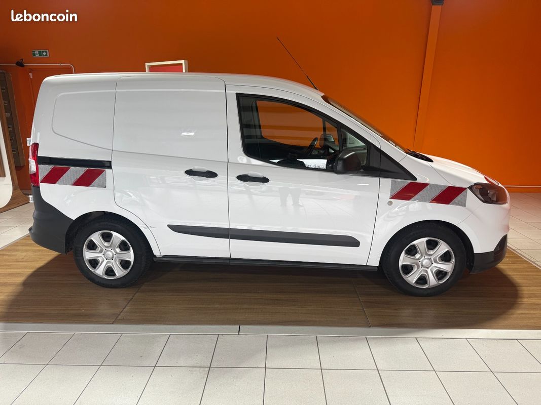 Ford transit courier fourgon gn 1.0 e 100 bv6 trend (image 6)