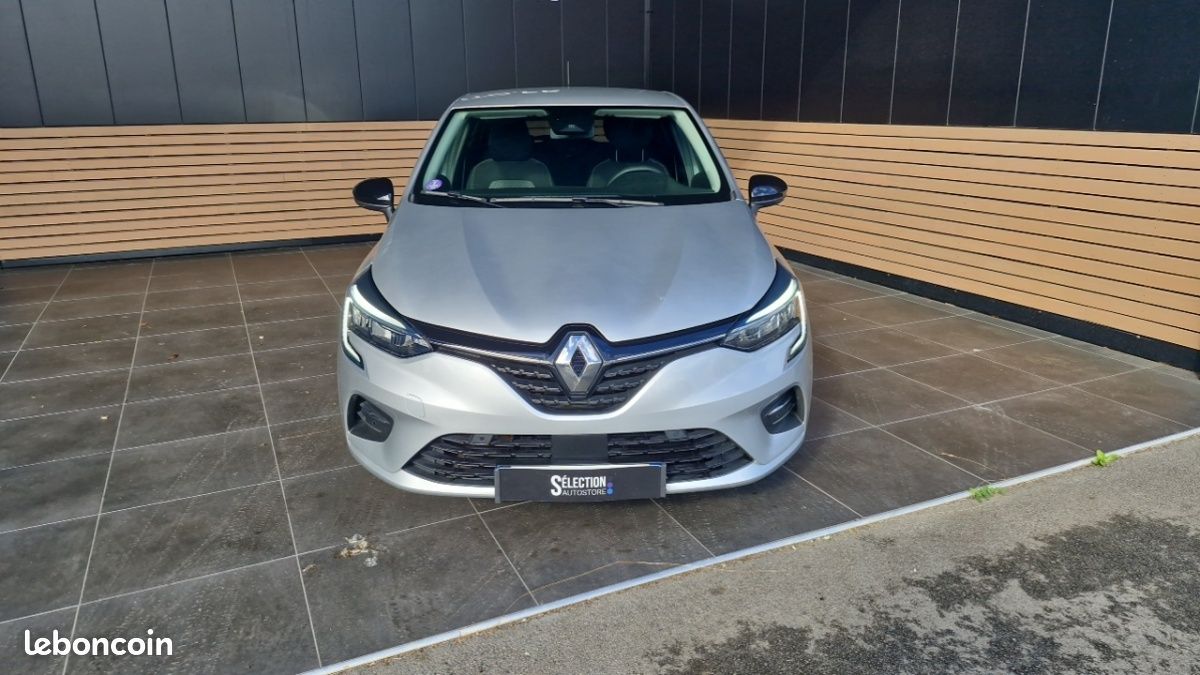 Renault Clio V E-TECH FULL HYBRID 145 EVOLUTION (image 2)