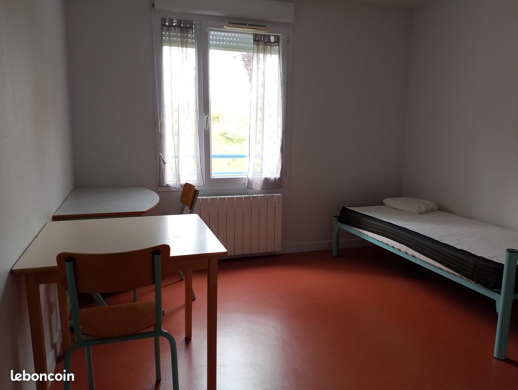 Appartement 1 pièce 20 m² · à Ambérieu-en-Bugey · 20 m² · 325 €/mois