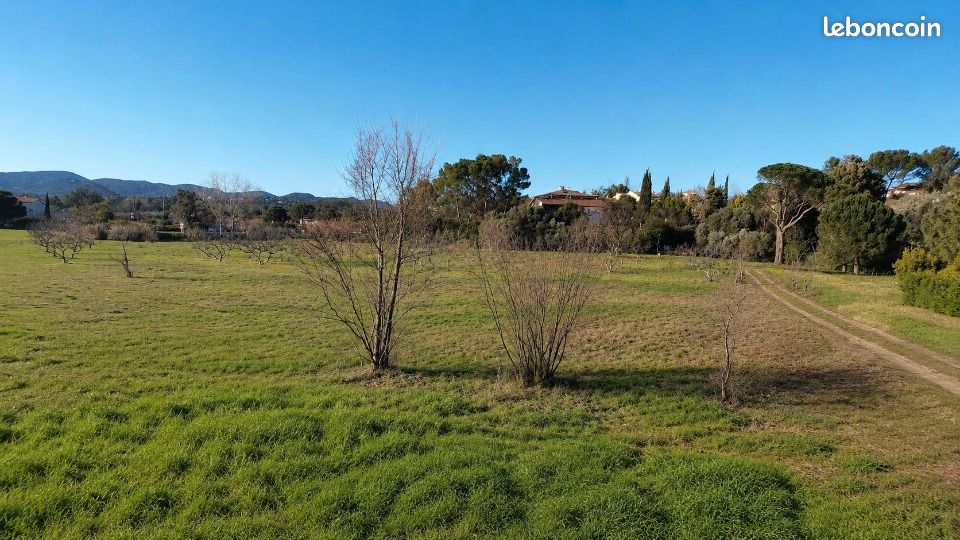 Terrain 410 m² Frejus · à Fréjus · 236 000 €