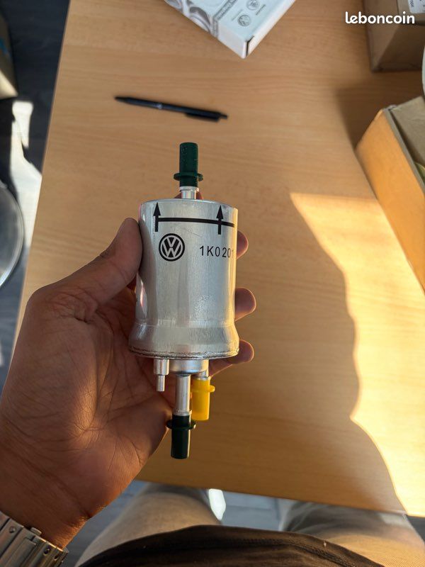 À vendre : Filtre à carburant + régulateur de pression (image 1)
