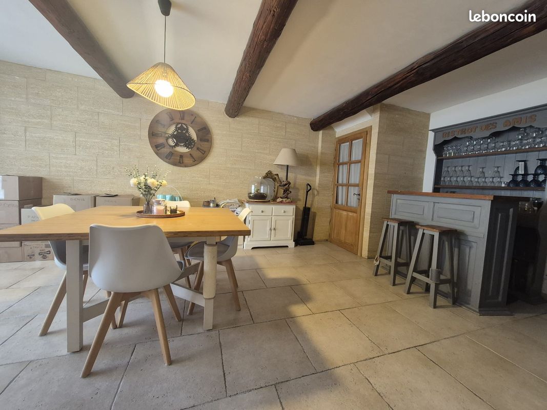 Maison 5 pièces 120 m² · à Eyragues · 120 m² · 299 000 €