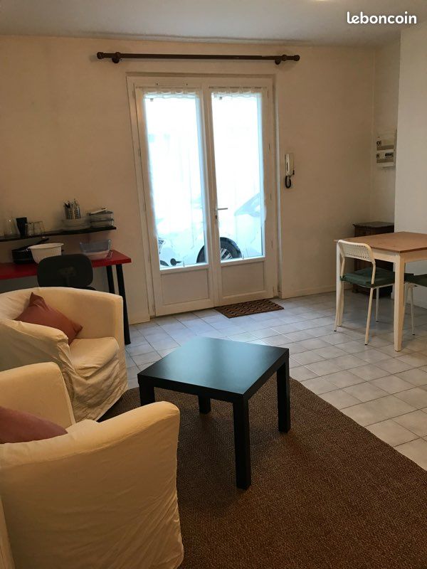 Appartement 1 pièce 28 m² · à Tours · 28 m² · 460 €