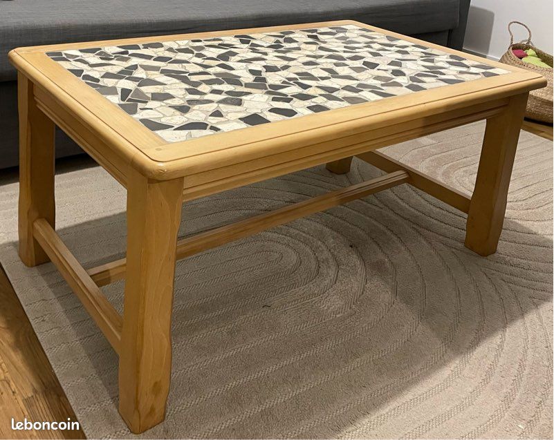 Table basse en hêtre (image 1)