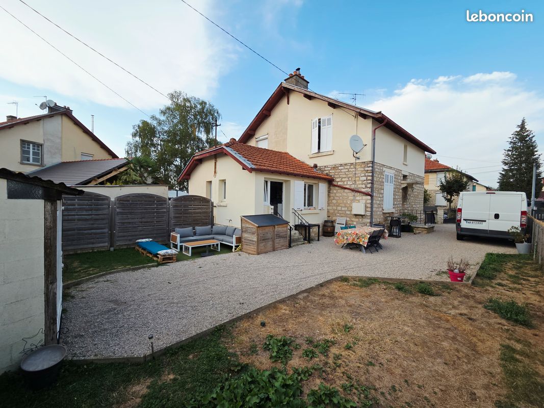 Maison 4 pièces 80 m² · à Damparis · 80 m² · 138 000 €