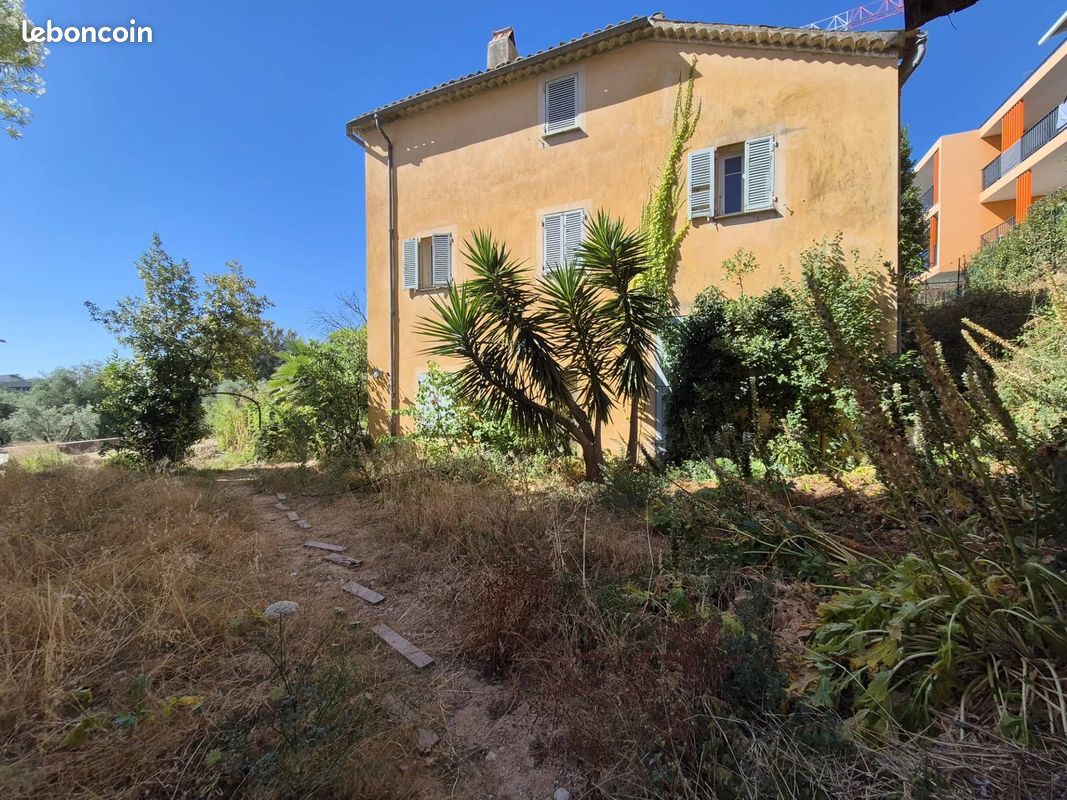 Immeuble 15 pièces 510 m² · à Nice · 510 m² · 1 300 000 €