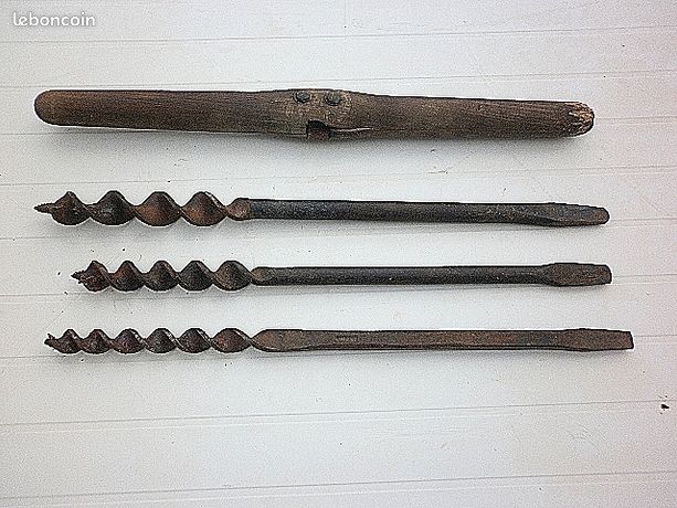 Ancienne Vrille à Bois Forgée - Outil De Menuisier/ébéniste - France