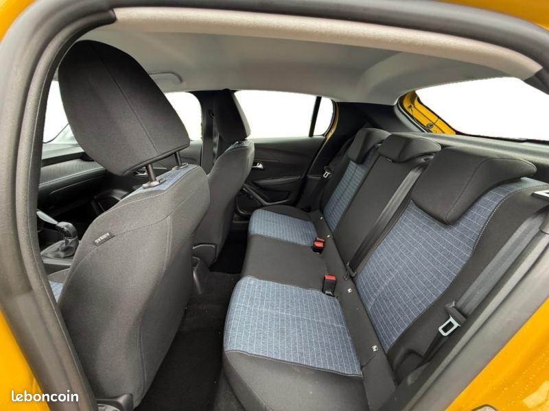 Peugeot 208 1.2 PureTech 75ch S&S Active (image 11)