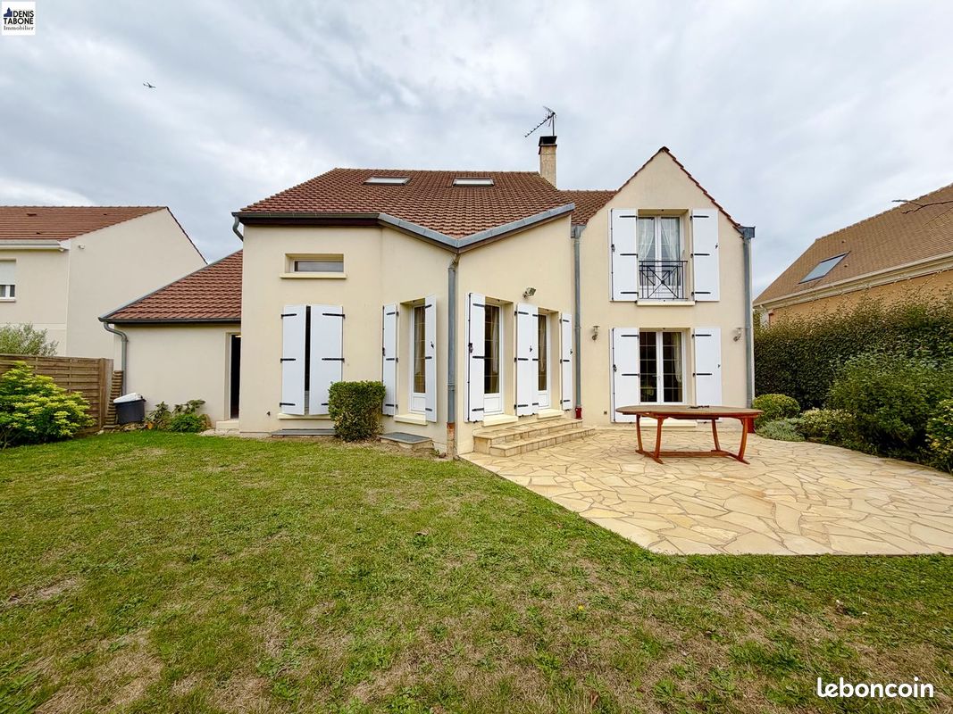 Maison 6 pièces 154 m² · à Saint-Prix · 154 m² · 700 000 €