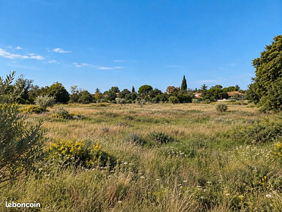 Terrain 350 m² · à Garrigues-Sainte-Eulalie · 69 900 €