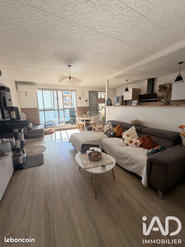 Appartement 5 pièces 97 m² · à Vitrolles · 97 m² · 210 000 €