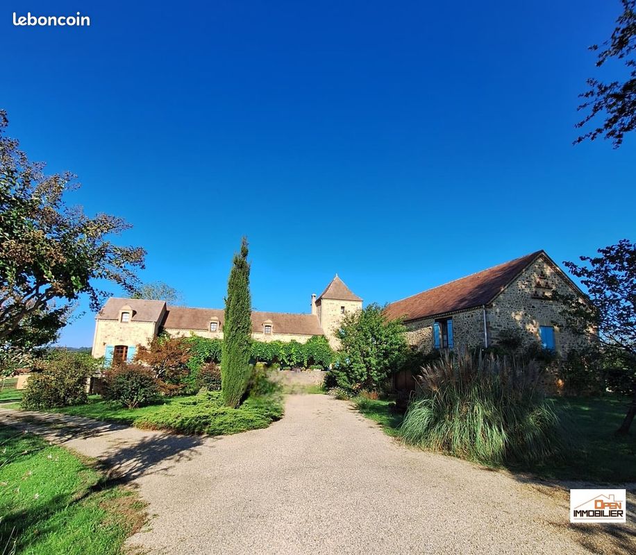 Maison 13 pièces 308 m² · à Pays de Belvès · 308 m² · 495 400 €