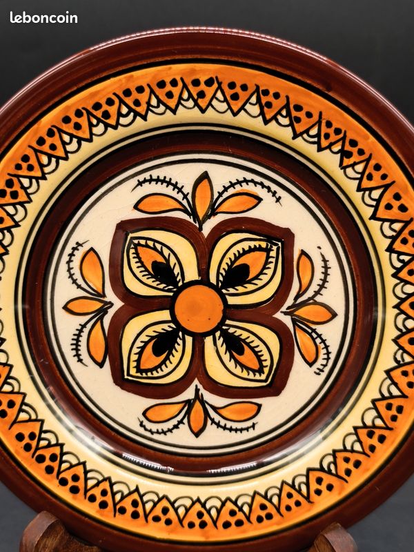 Assiette Ancienne Henriot Quimper En Faïence, Jeux Olympiques D'Hiver, Années 70, Diamètre 24cm