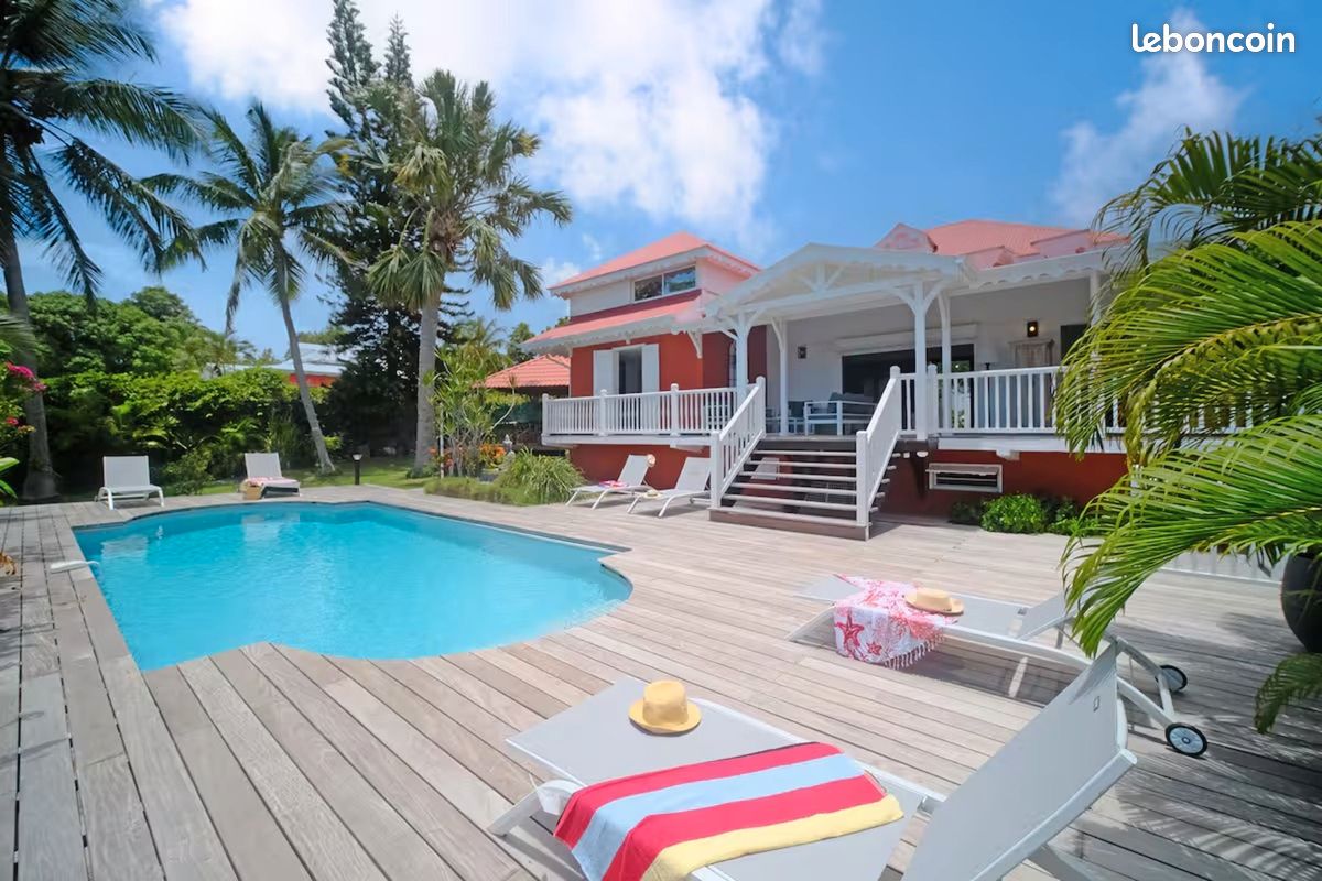 Maison 7 pièces 173 m² · à Saint-François · 173 m² · 850 000 €