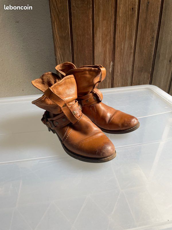 Boots camel (image 1)