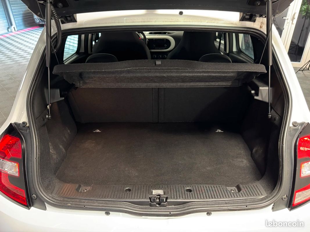 RENAULT TWINGO III 1.0 SCe 70 E6C Limited / REGULATEUR / BLUETOOTH / SUIVI RENAULT (image 17)