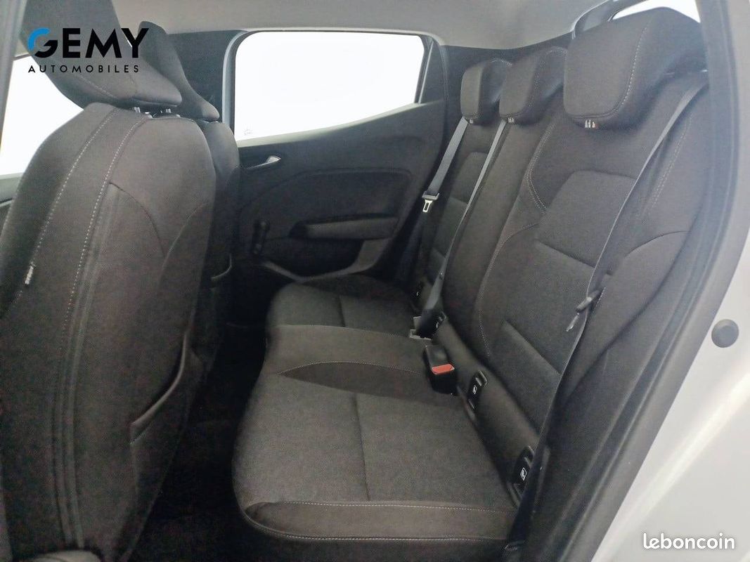 RENAULT Clio TCe 90 Equilibre (image 10)