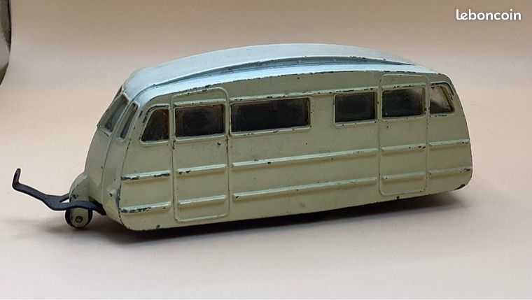 Dinky Toys F 811 – Caravane Avec Glaces, Version Toit Strié, Boîte D'origine