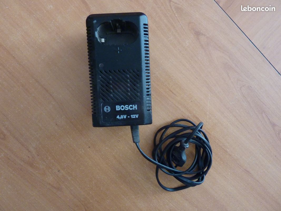 Chargeur batterie BOSCH 4.8V -12V (image 1)