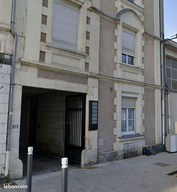 Local commercial 4 pièces 81 m² · à Angers · 81 m² · 269 700 €
