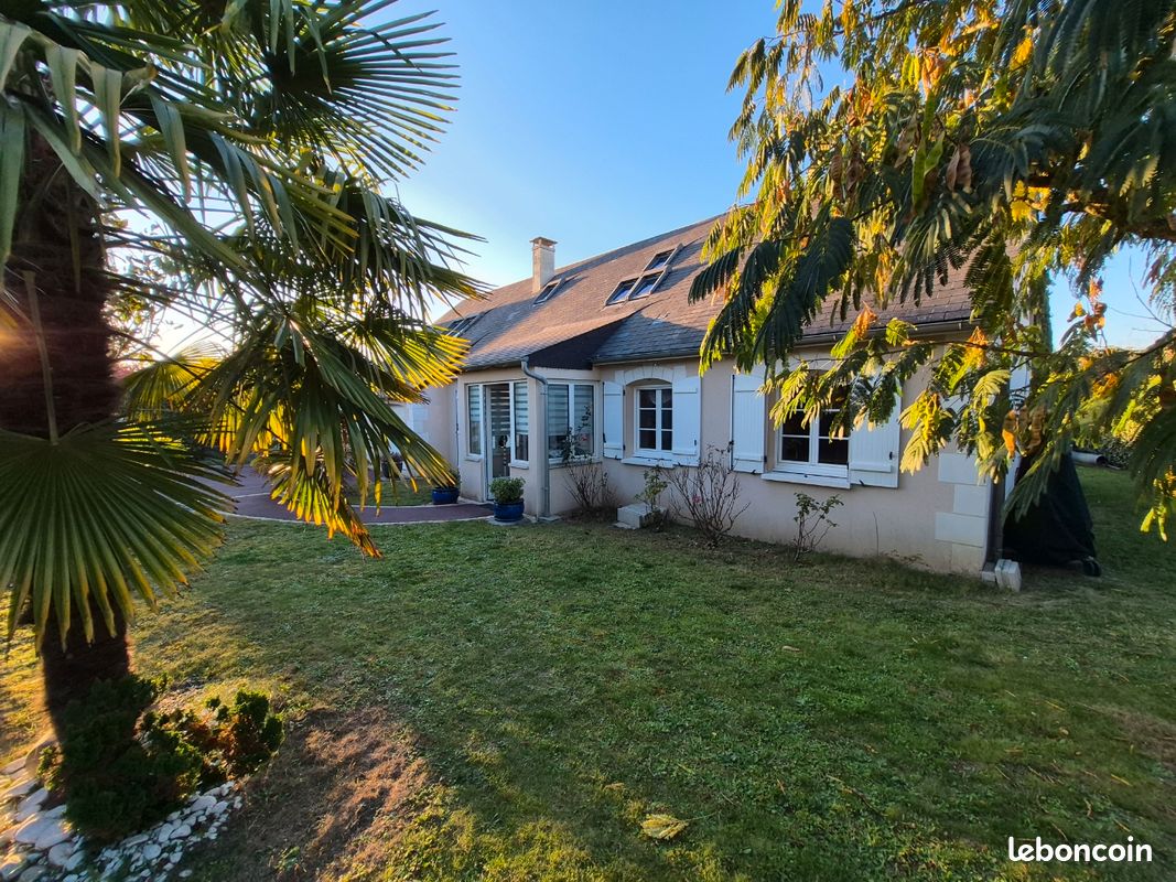 Maison 7 pièces 150 m² · à Montbazon · 150 m² · 369 000 €