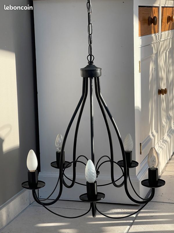 Lustre (image 1)