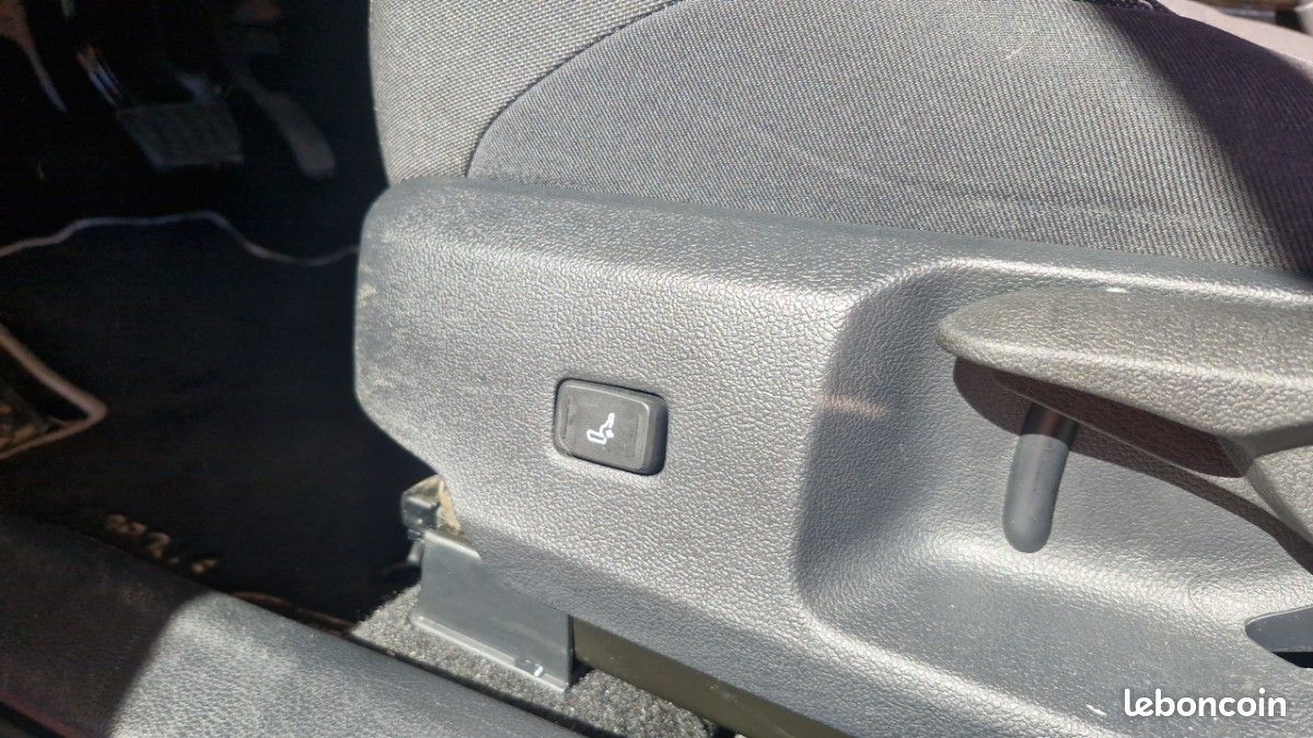 Toyota Corolla PRO HYBRIDE MY20 122H DYNAMIC BUSINESS (image 19)