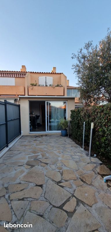 Appartement 1 pièce 28 m² · à La Londe-les-Maures · 28 m² · 167 000 €