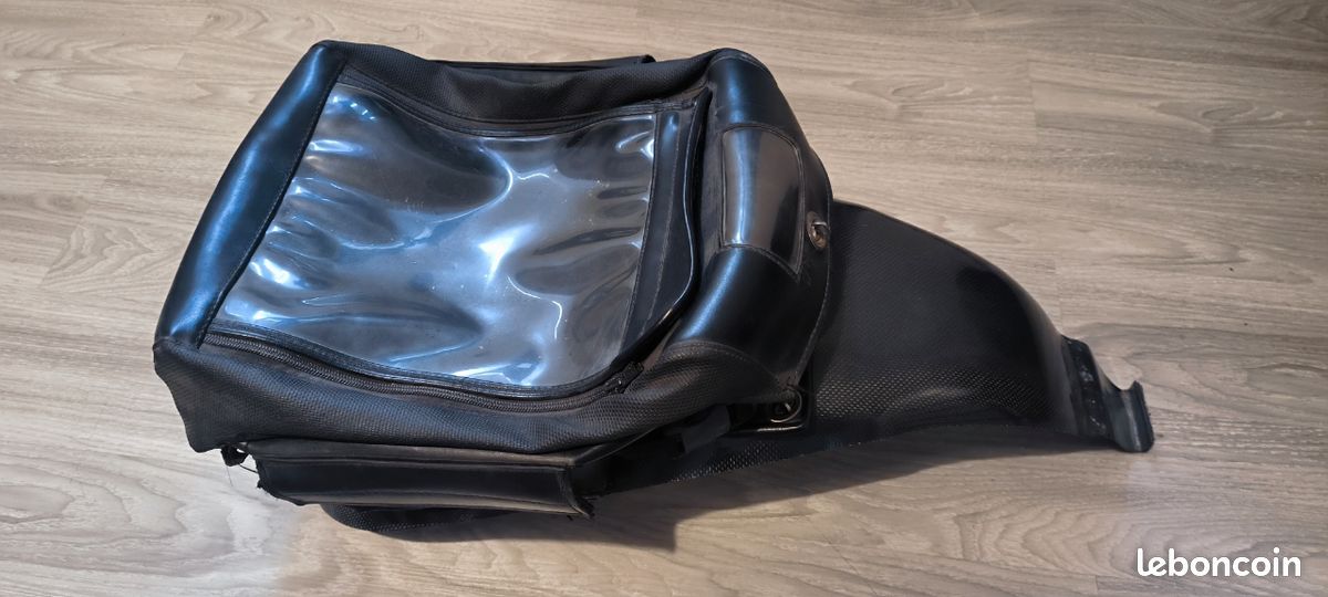 Sac de réservoir carbone Aprilia RSV Tuono 1000 Gen 1 (image 1)