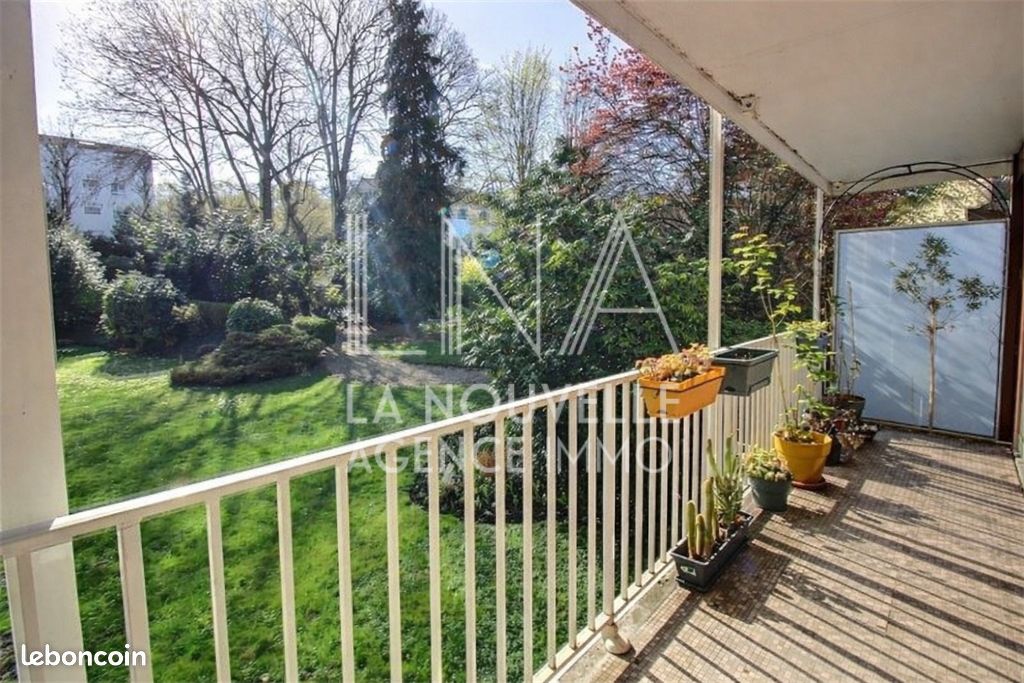 Appartement 4 pièces 121 m² · à Romainville · 121 m² · 435 000 €