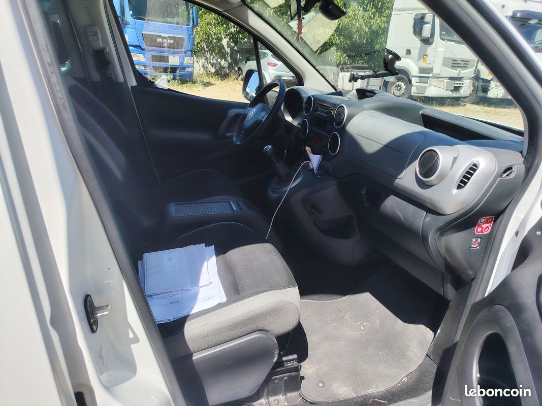 Berlingo multispace/194000km/2016/crit2 (image 8)