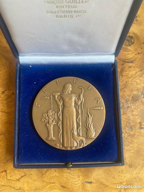 1876 MEDAILLE D'OR INSTITUT DES ARTS INDUSTRIELS fondée en 1875 A EMILE