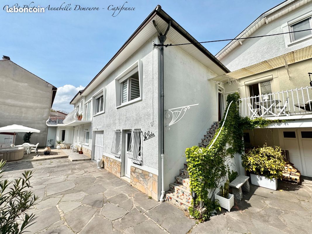 Maison 9 pièces 194 m² · à Cébazat · 194 m² · 249 500 €